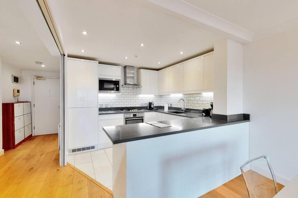 Modern 1bed Flat Close To All London's Attractions Londra